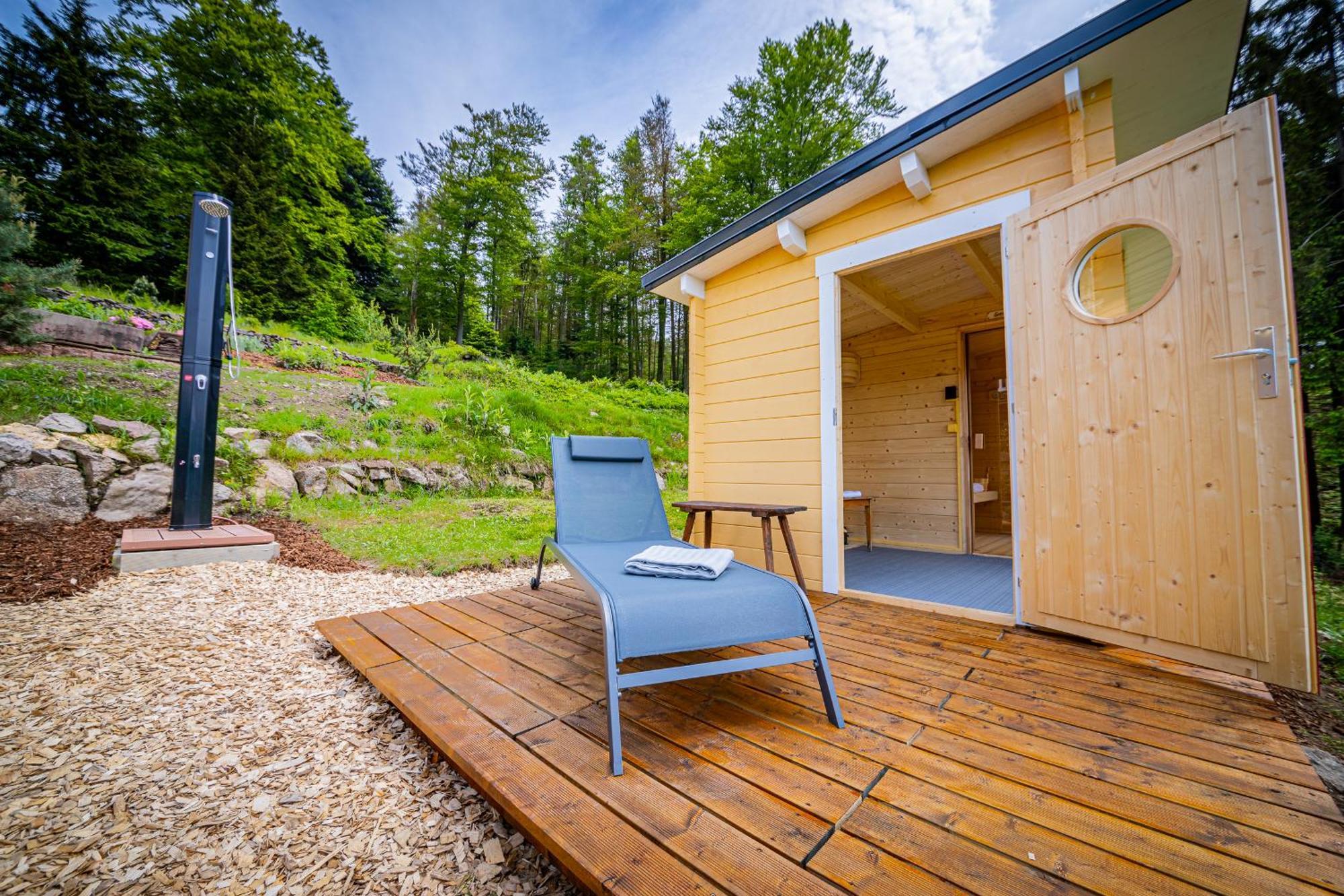 Sonnenhaeusle - Natur. Fernblick. Panorama-Sauna. 사스바흐발덴 외부 사진